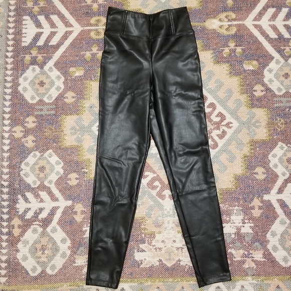 Dynamite faux leather leggings - Picture 3 of 5